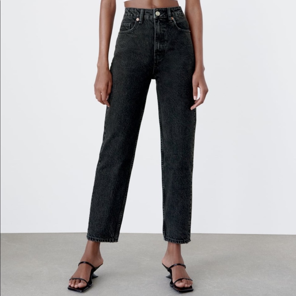 ZARA Mom Fit Jeans🖤